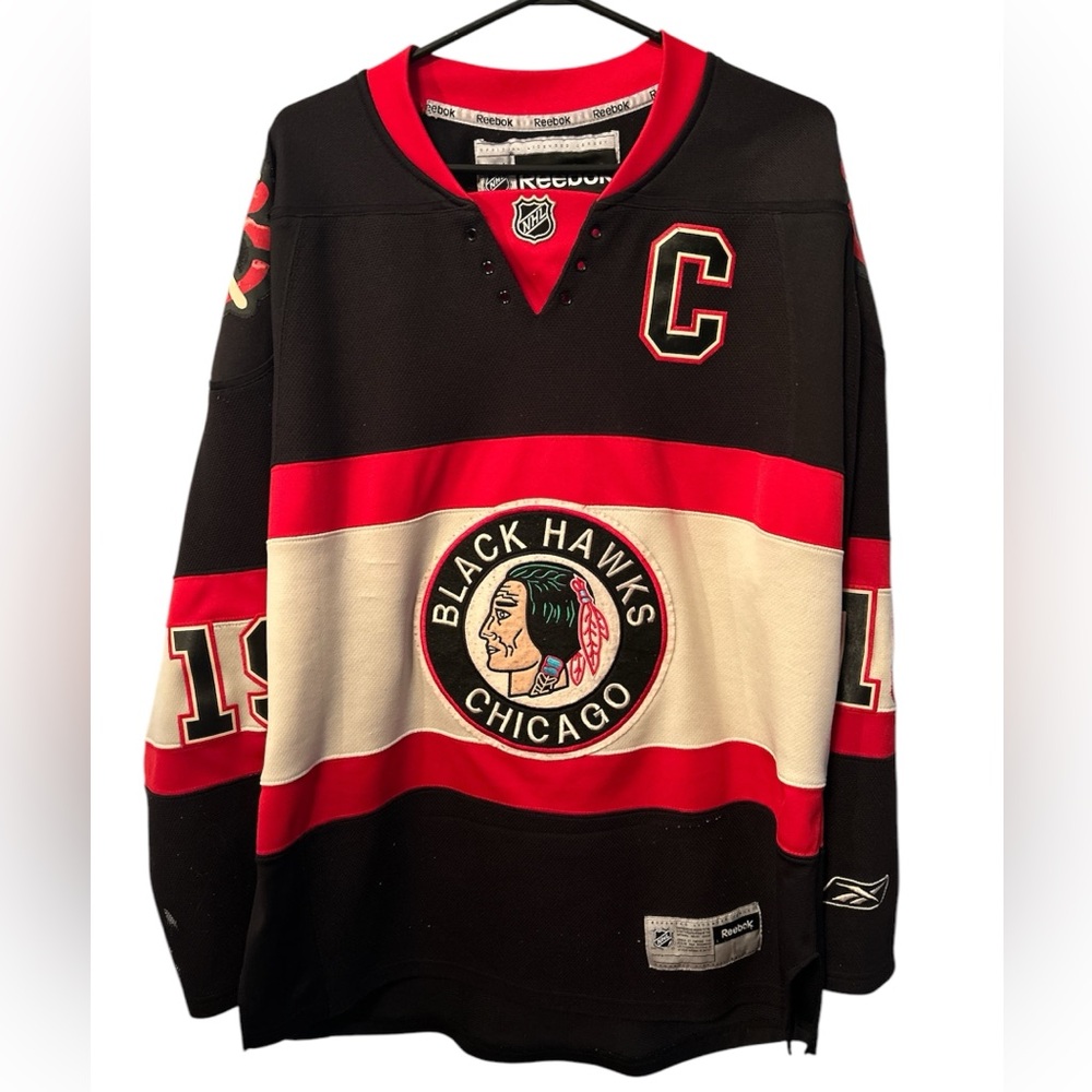Blackhawks Chicago Hockey Jersey Reebok Jonathon Toews 19 Size Large